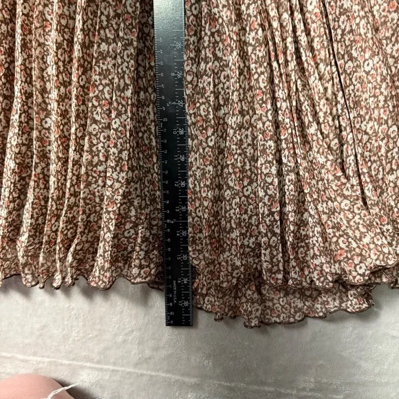 Abercrombie & Fitch Petite Floral Pleated Midi Skirt Brown Size M NWT - Picture 8 of 13